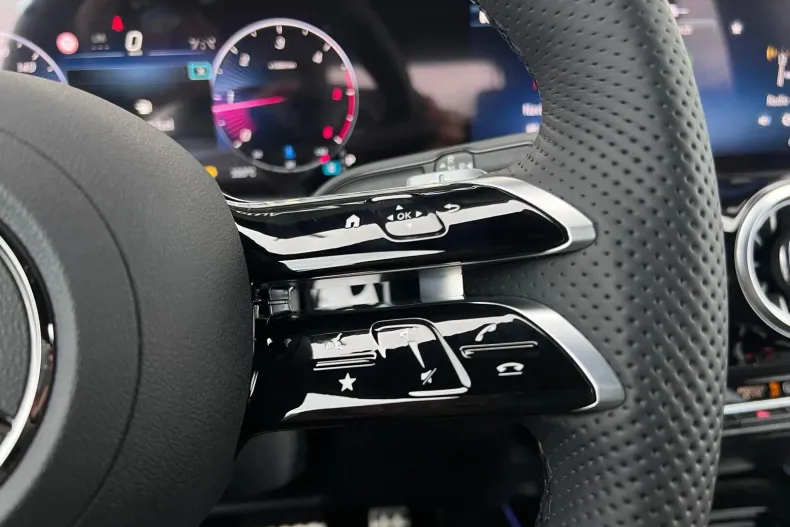 Mercedes-Benz GLA din 2024 cu 13.800 km - oferta MER127841 - foto 20