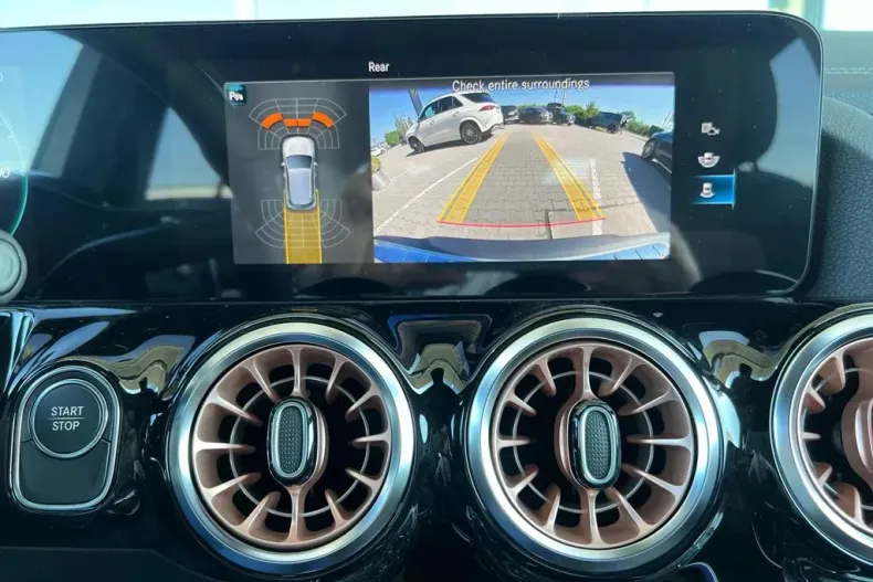 Mercedes-Benz EQA din 2023 cu 17.500 km - oferta MER127842 - foto 11