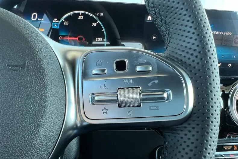 Mercedes-Benz EQA din 2023 cu 17.500 km - oferta MER127842 - foto 17