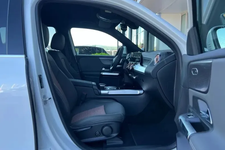 Mercedes-Benz EQB din 2023 cu 24.900 km - oferta MER127844 - foto 7