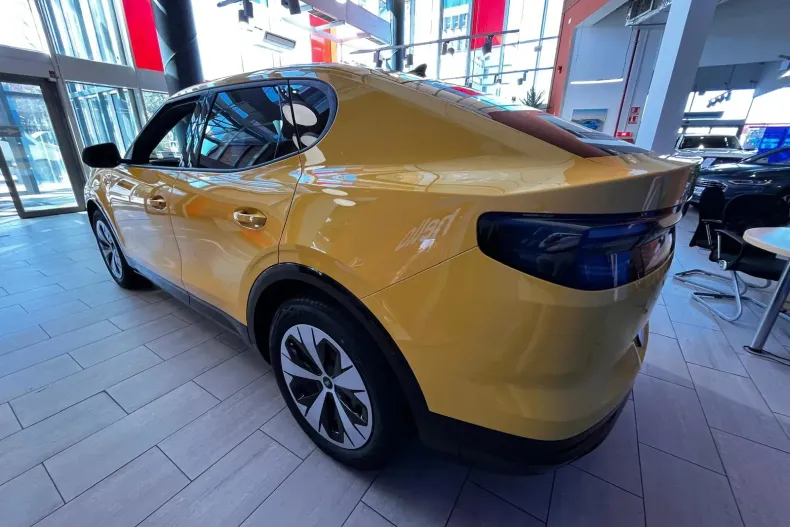 Ford Capri din 2025 cu 1 km - oferta FOR127867 - foto 4