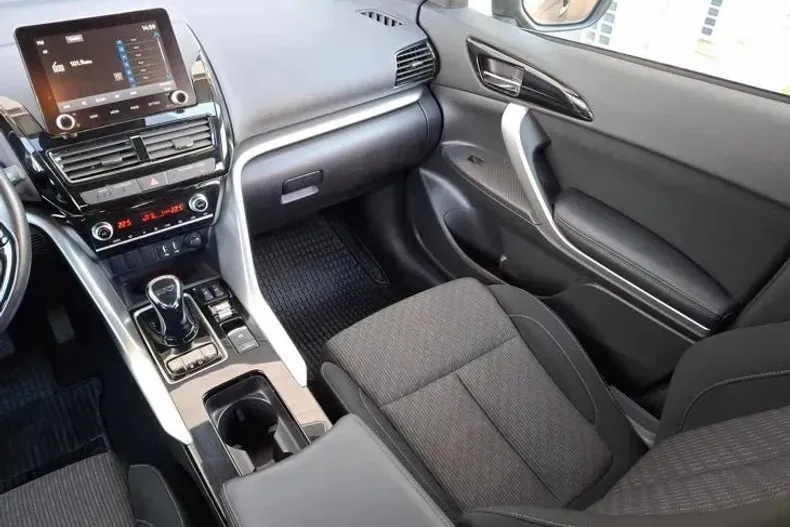 Mitsubishi Eclipse Cross din 2022 cu 74.078 km - oferta MIT127874 - foto 19