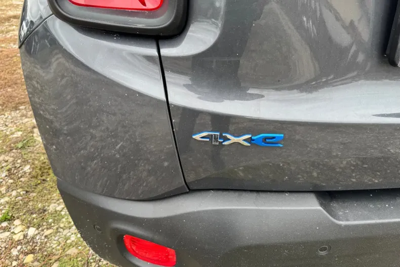 Jeep Renegade din 2023 cu 81.422 km - oferta JEE127894 - foto 13