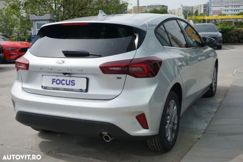 Ford Focus din 2025 cu 1 km - oferta FOR127907 - foto 6