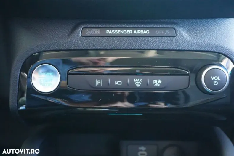 Ford Kuga din 2025 cu 1 km - oferta FOR127914 - foto 7