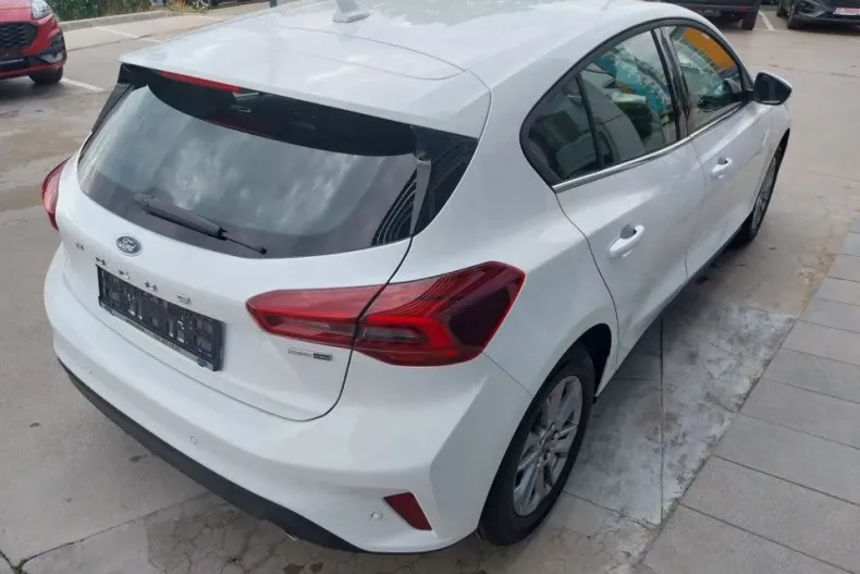 Ford Focus din 2025 cu 1 km - oferta FOR127919 - foto 5