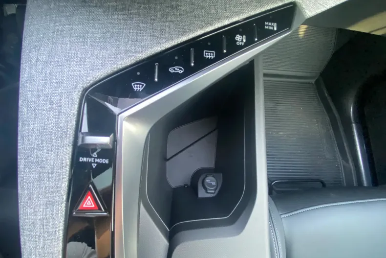 Peugeot 3008 din 2025 cu 750 km - oferta PEU127935 - foto 16