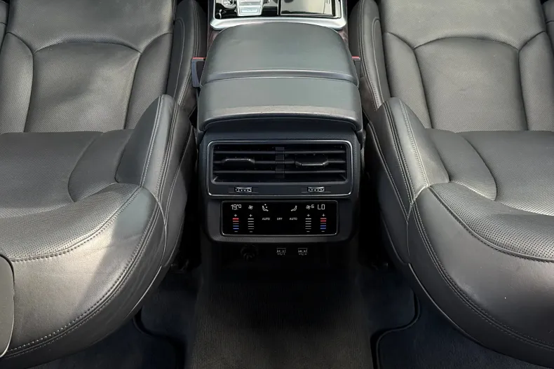 Audi Q8 din 2019 cu 129.750 km - oferta AUD127976 - foto 25