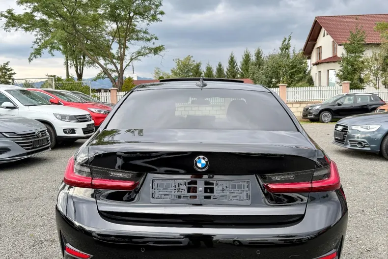 BMW Seria 3 din 2022 cu 179.500 km - oferta BMW127978 - foto 4