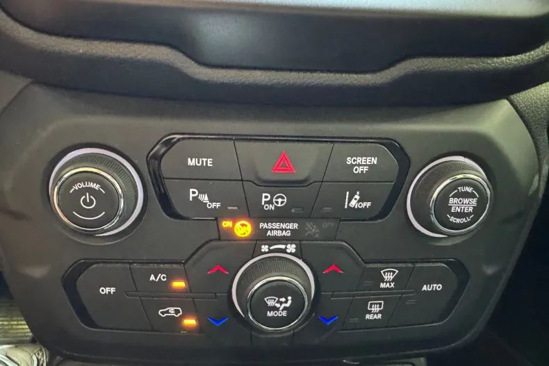 Jeep Renegade din 2023 cu 68.000 km - oferta JEE127995 - foto 12