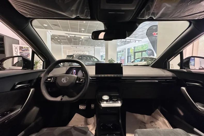 MG MG4 din 2024 cu 11 km - oferta MG0128007 - foto 8