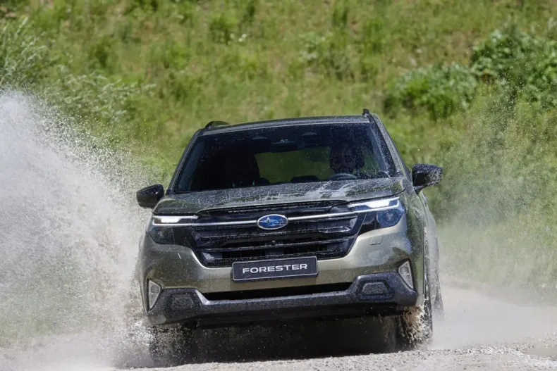 Subaru Forester din 2025 cu 1 km - oferta SUB128015 - foto 1