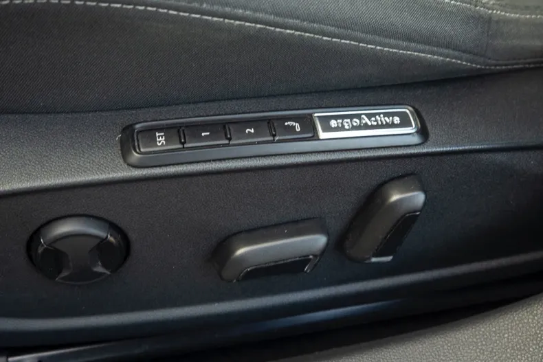 Volkswagen Golf din 2020 cu 72.000 km - oferta VOL128040 - foto 10