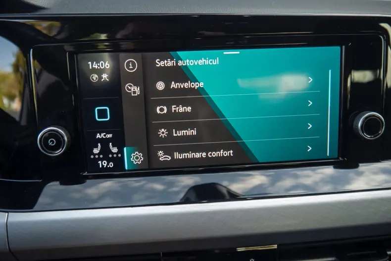 Volkswagen Golf din 2020 cu 72.000 km - oferta VOL128040 - foto 31