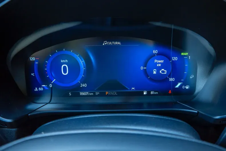 Ford Kuga din 2022 cu 119.000 km - oferta FOR128043 - foto 9