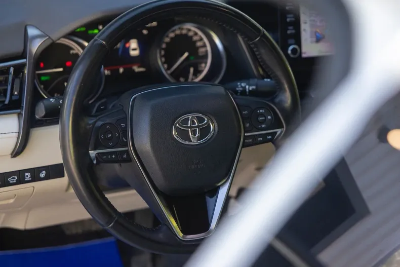 Toyota Camry din 2022 cu 86.994 km - oferta TOY128048 - foto 8