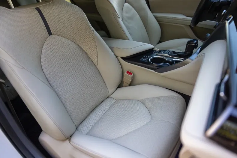 Toyota Camry din 2022 cu 86.994 km - oferta TOY128048 - foto 26