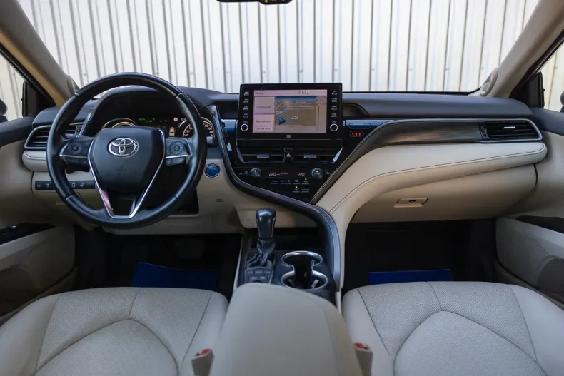 Toyota Camry din 2022 cu 86.994 km - oferta TOY128048 - foto 36