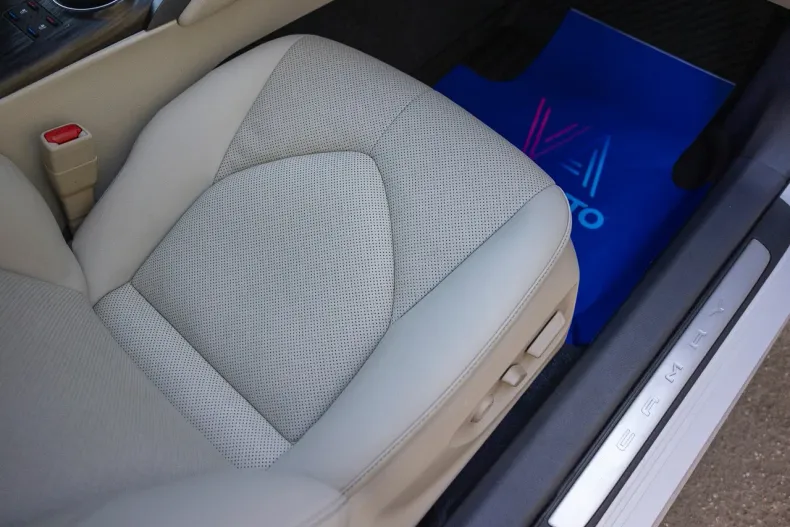 Toyota Camry din 2022 cu 86.994 km - oferta TOY128048 - foto 40