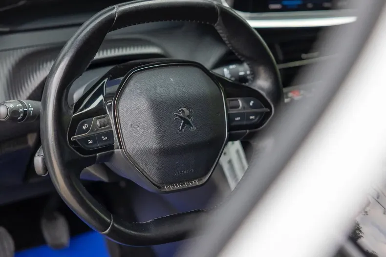 Peugeot 2008 din 2020 cu 142.212 km - oferta PEU128053 - foto 8