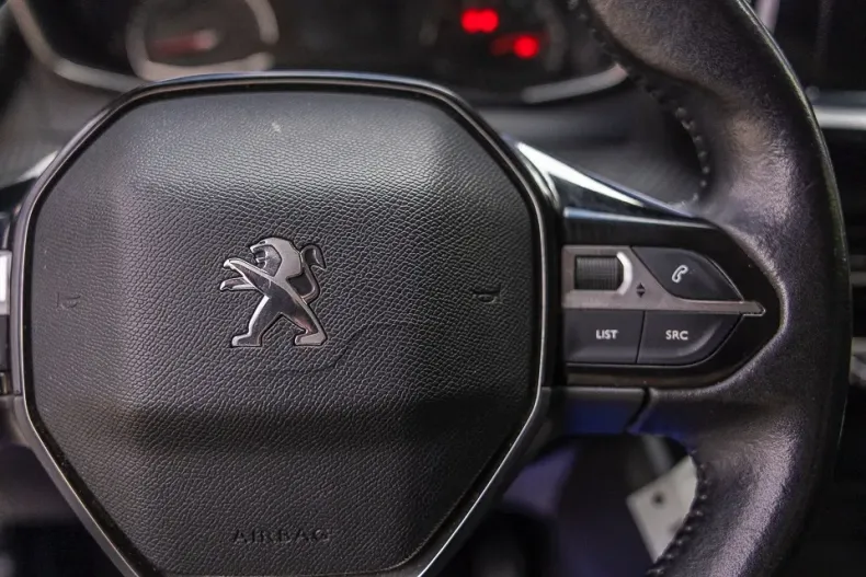 Peugeot 2008 din 2020 cu 142.212 km - oferta PEU128053 - foto 10