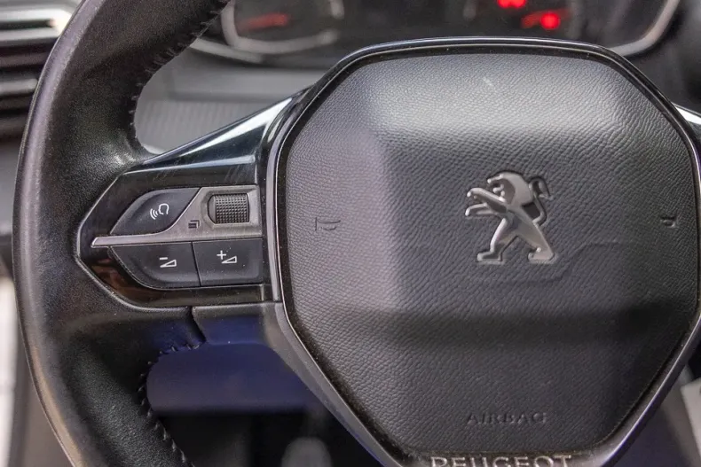 Peugeot 2008 din 2020 cu 142.212 km - oferta PEU128053 - foto 19