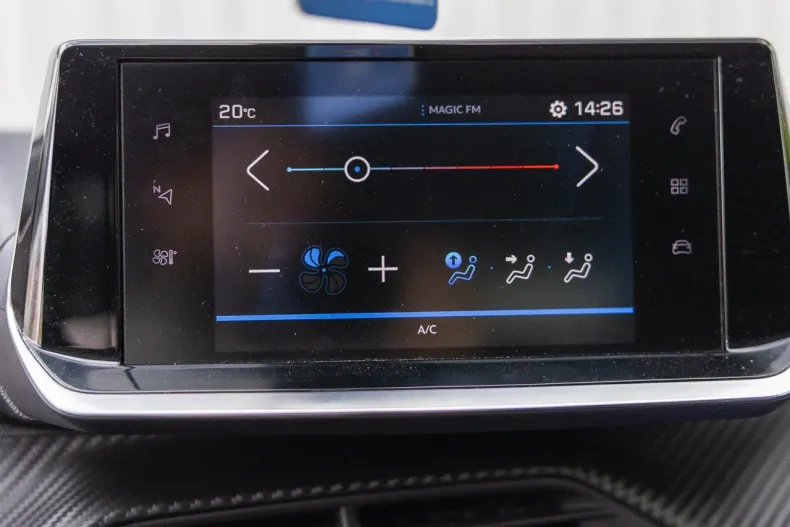 Peugeot 2008 din 2020 cu 142.212 km - oferta PEU128053 - foto 25