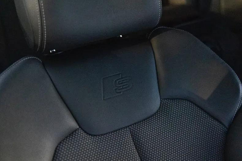 Audi Q5 din 2021 cu 39.662 km - oferta AUD128059 - foto 19