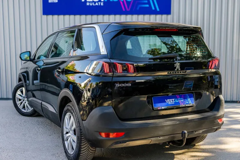 Peugeot 5008 din 2022 cu 103.000 km - oferta PEU128065 - foto 2