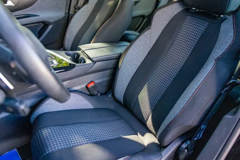 Peugeot 5008 din 2022 cu 103.000 km - oferta PEU128065 - foto 15