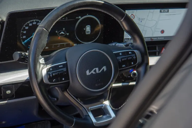 Kia Sportage din 2022 cu 89.630 km - oferta KIA128075 - foto 8