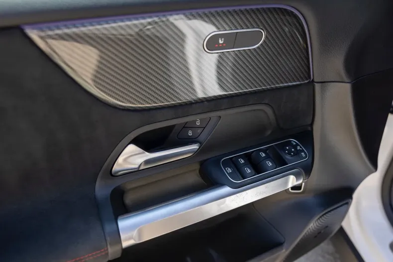 Mercedes-Benz GLB din 2021 cu 39.277 km - oferta MER128079 - foto 24