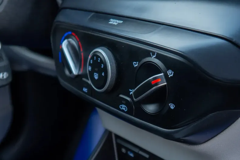 Hyundai i20 din 2021 cu 123.222 km - oferta HYU128083 - foto 35