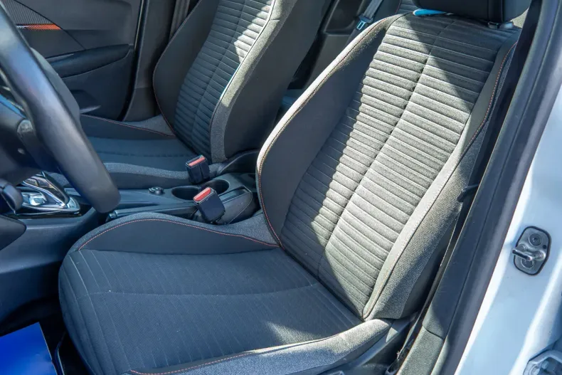 Peugeot 208 din 2021 cu 74.362 km - oferta PEU128084 - foto 13