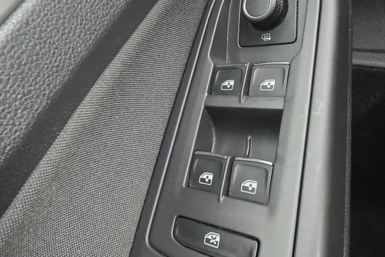 Volkswagen Golf din 2021 cu 129.000 km - oferta VOL128092 - foto 16