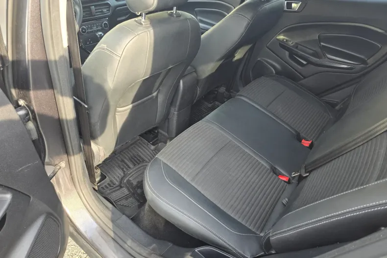 Ford EcoSport din 2023 cu 81.000 km - oferta FOR128093 - foto 10