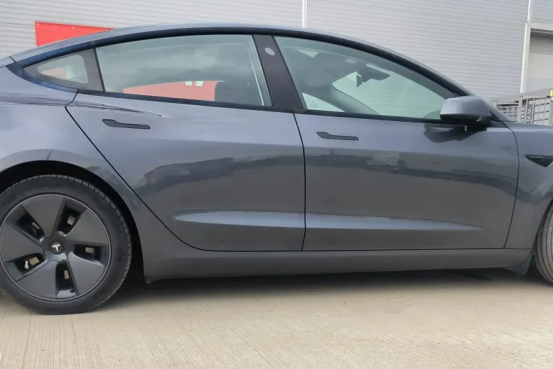 Tesla Model 3 din 2021 cu 69.444 km - oferta TES128126 - foto 5