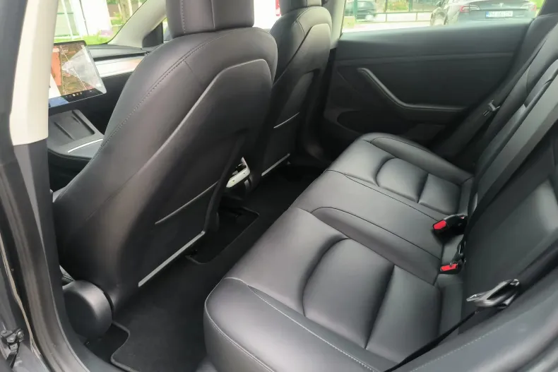 Tesla Model 3 din 2021 cu 69.444 km - oferta TES128126 - foto 9