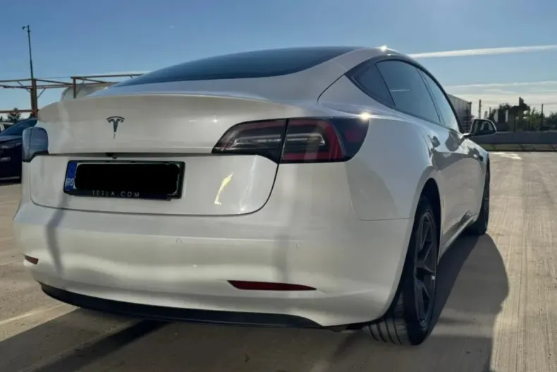 Tesla Model 3 din 2021 cu 59.000 km - oferta TES128127 - foto 7