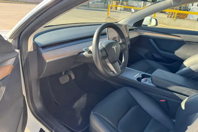 Tesla Model 3 din 2021 cu 59.000 km - oferta TES128127 - foto 11