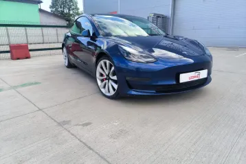 Tesla Model 3 din 2021 - oferta TES128128