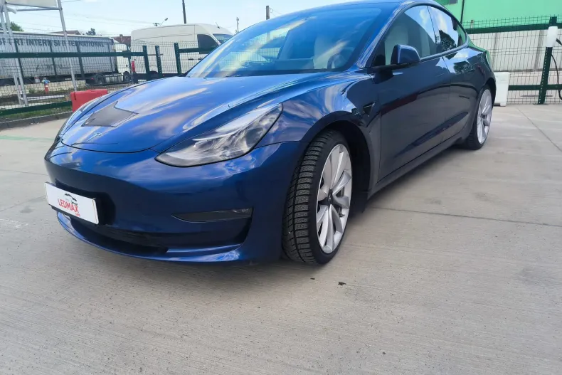 Tesla Model 3 din 2021 cu 54.000 km - oferta TES128128 - foto 2
