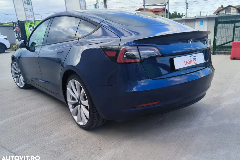 Tesla Model 3 din 2021 cu 54.000 km - oferta TES128128 - foto 3