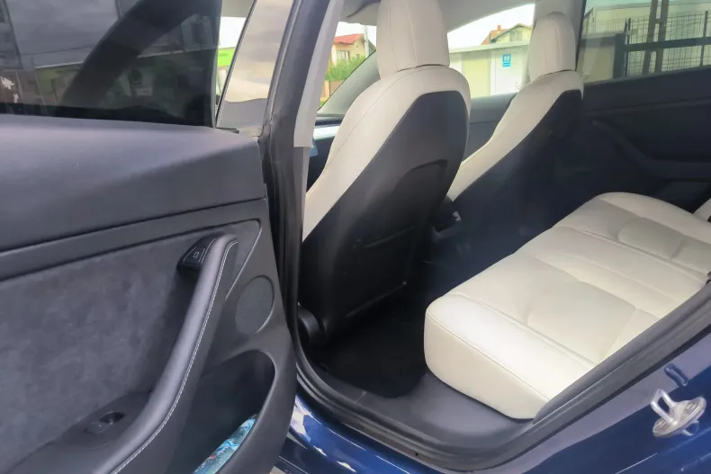 Tesla Model 3 din 2021 cu 54.000 km - oferta TES128128 - foto 12