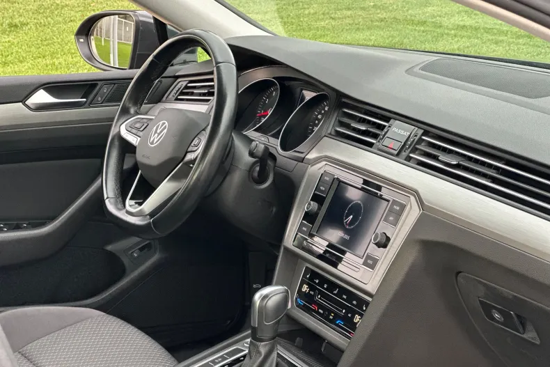 Volkswagen Passat din 2020 cu 63.350 km - oferta VOL128135 - foto 7