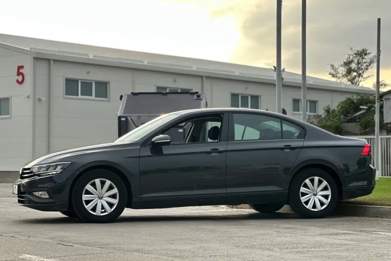 Volkswagen Passat din 2020 cu 63.350 km - oferta VOL128135 - foto 26