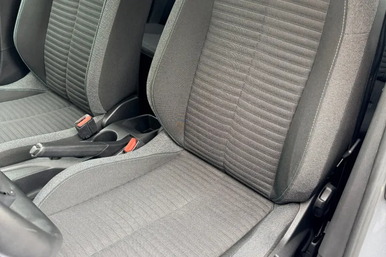 Peugeot 208 din 2021 cu 120.000 km - oferta PEU128137 - foto 9