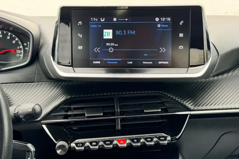 Peugeot 208 din 2021 cu 120.000 km - oferta PEU128137 - foto 22