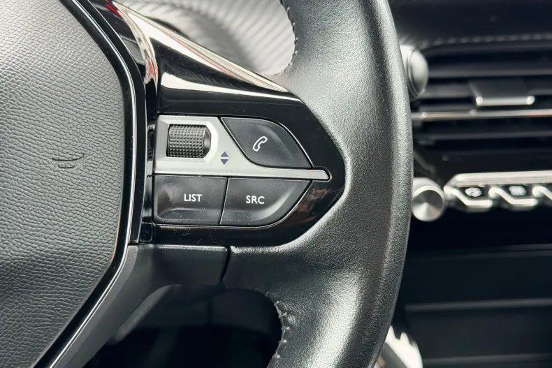 Peugeot 208 din 2021 cu 120.000 km - oferta PEU128137 - foto 27