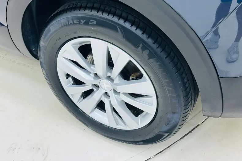 Peugeot 5008 din 2019 cu 140.000 km - oferta PEU128150 - foto 13